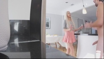 Anna Bell Peaks Mom